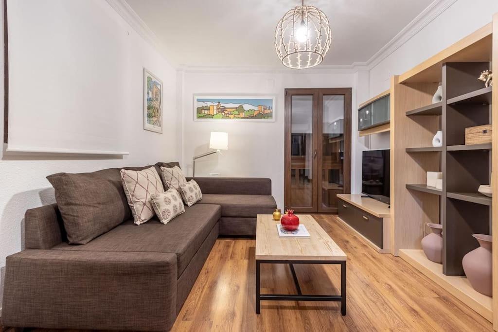 Apartamento Con Terraza A 4 Minutos De La Catedral Granada Eksteriør billede