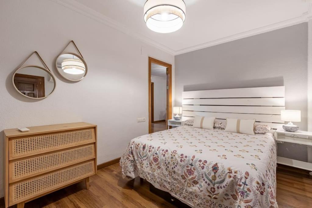 Apartamento Con Terraza A 4 Minutos De La Catedral Granada Eksteriør billede