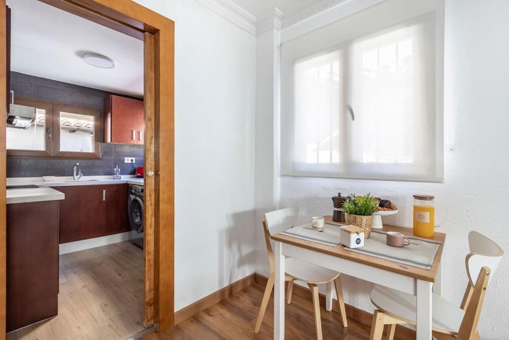 Apartamento Con Terraza A 4 Minutos De La Catedral Granada Eksteriør billede