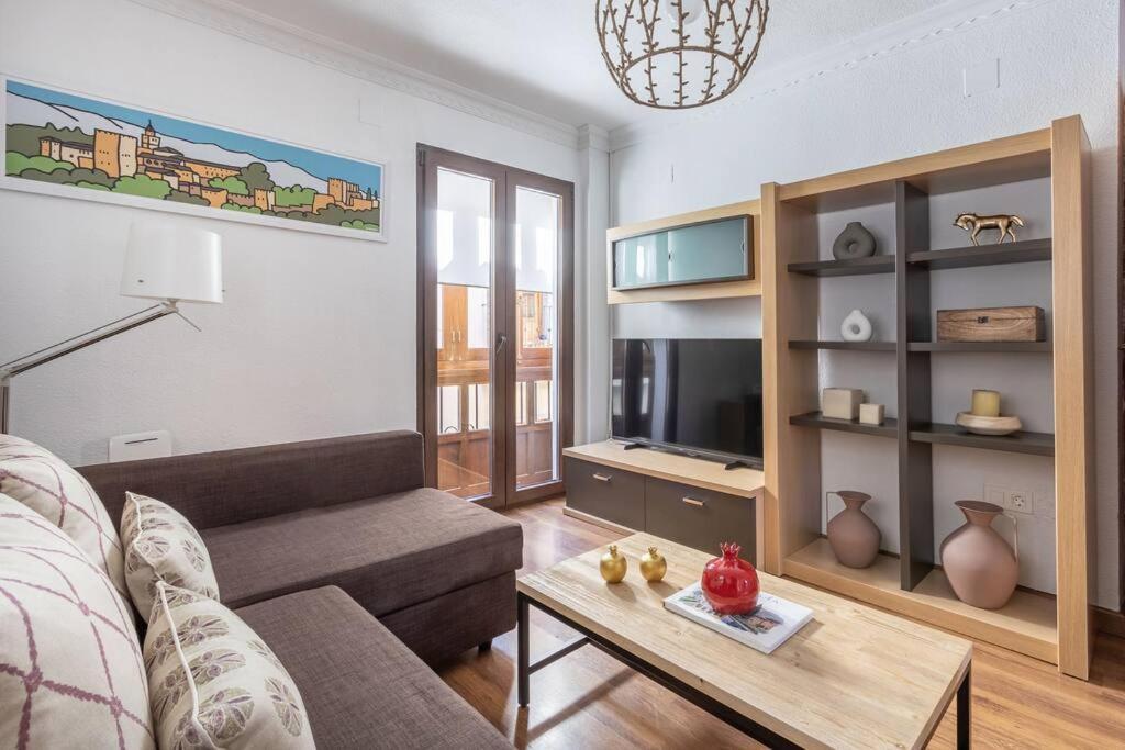 Apartamento Con Terraza A 4 Minutos De La Catedral Granada Eksteriør billede