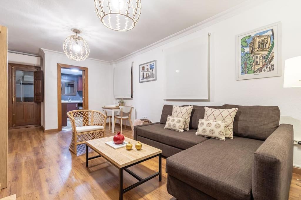 Apartamento Con Terraza A 4 Minutos De La Catedral Granada Eksteriør billede