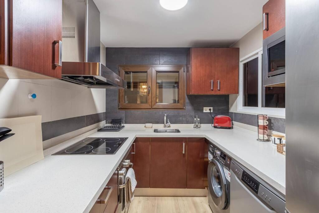 Apartamento Con Terraza A 4 Minutos De La Catedral Granada Eksteriør billede