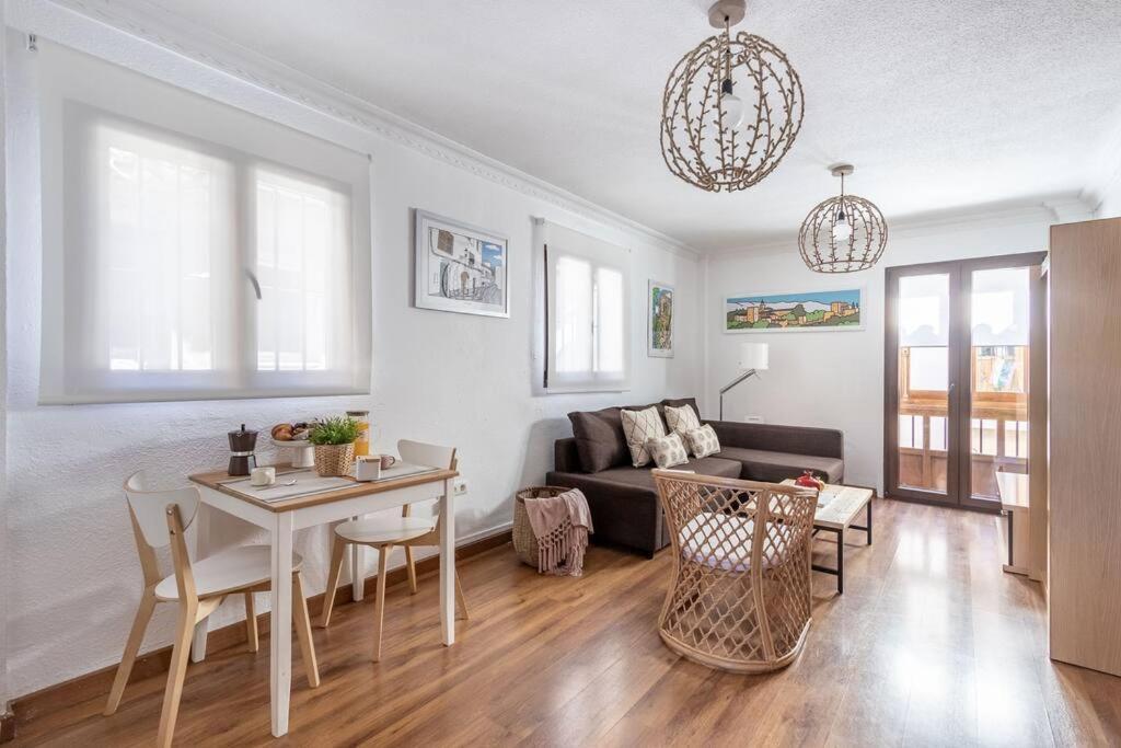 Apartamento Con Terraza A 4 Minutos De La Catedral Granada Eksteriør billede