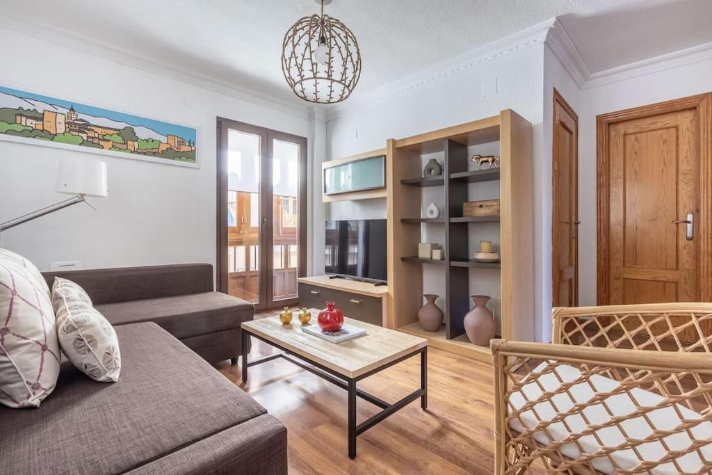 Apartamento Con Terraza A 4 Minutos De La Catedral Granada Eksteriør billede